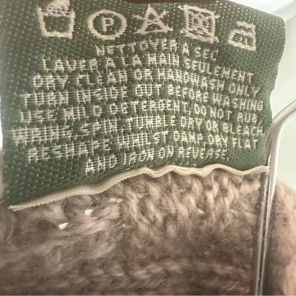 Carraigdonn Irish 100% Merino Wool PocketShawl Womens OS Open Cable Knit Tan Vtg - Picture 6 of 9